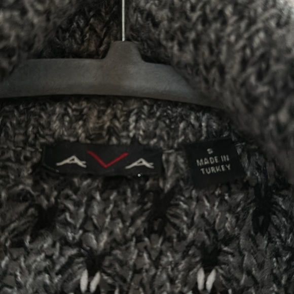 AVA Button Down Cardigan - Picture 3 of 4